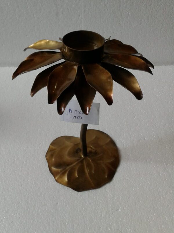 Beautiful Flower Design tealight Candle Holder Stand