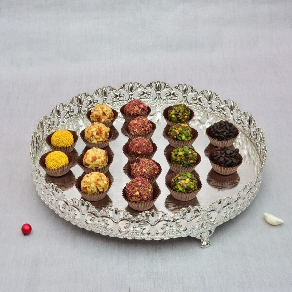 Beautiful Border Round Silver Plated Tray Dry Fruit Tray for Decoration