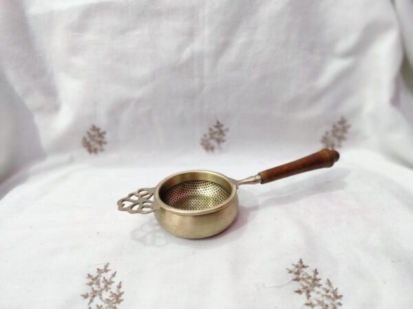 Matte Finish Brass Medium Sized Tea Strainer